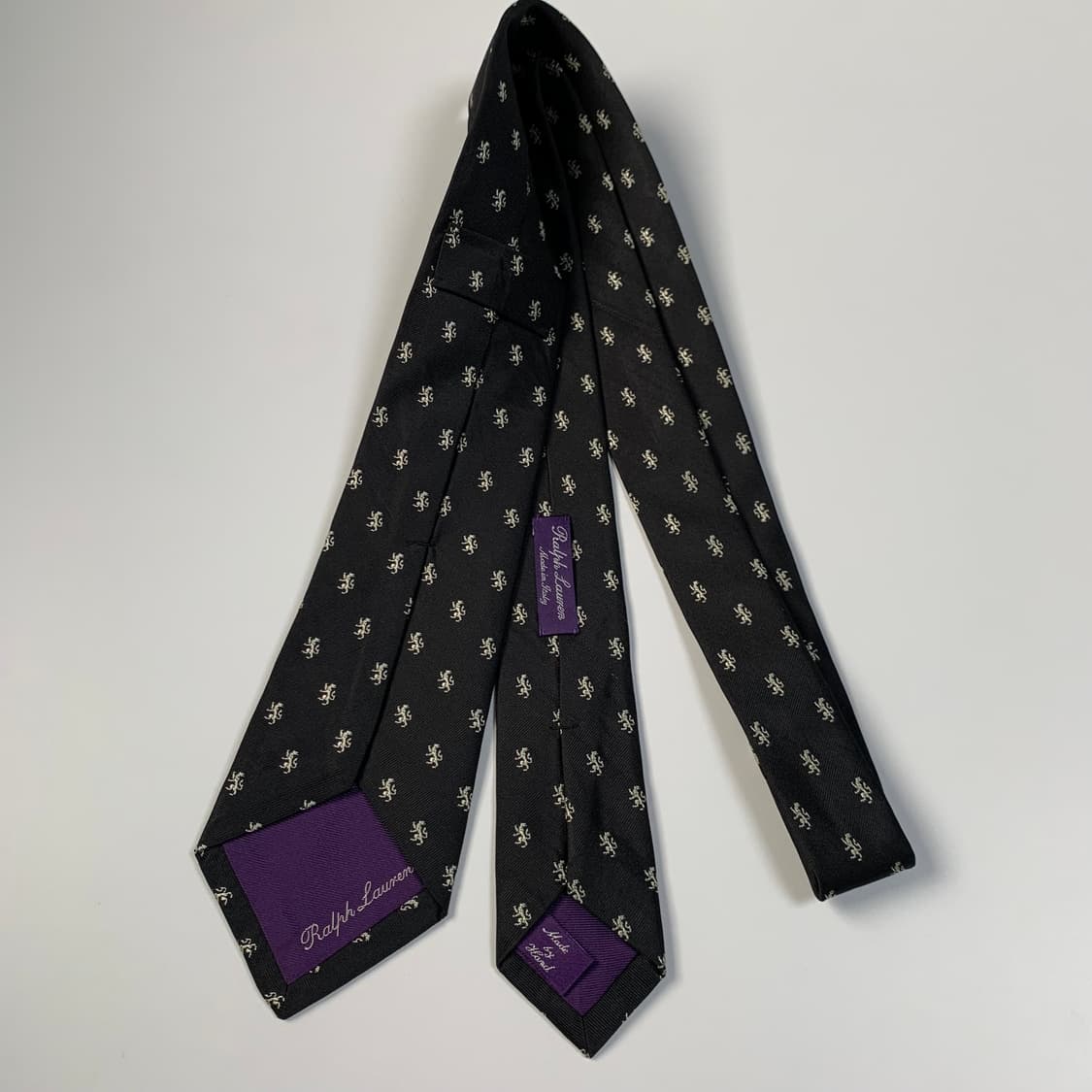 폴로 랄프로렌 퍼플라벨 블랙컬러 명품 100실크 최상급 넥타이 8.3cm 상품이미지9
