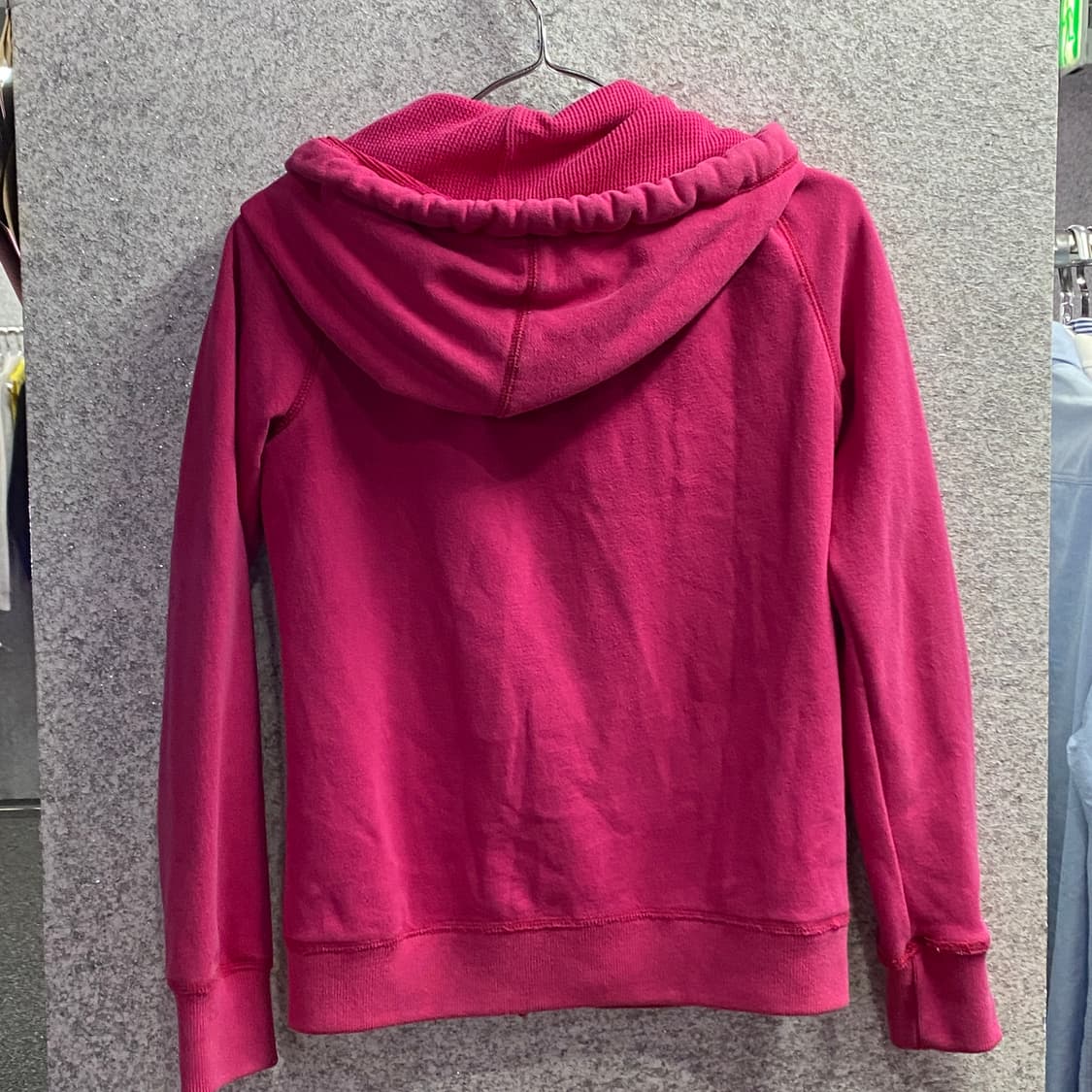 아베크롬비 스펠아웃 빅로고 핑크 후드 집업 B3190 상품이미지3