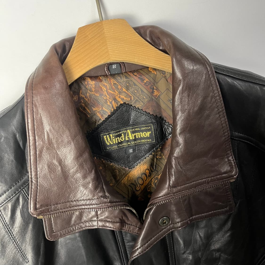 [WIND ARMOR] 90's 윈드아머 램스킨 레더 봄버자켓 상품이미지3