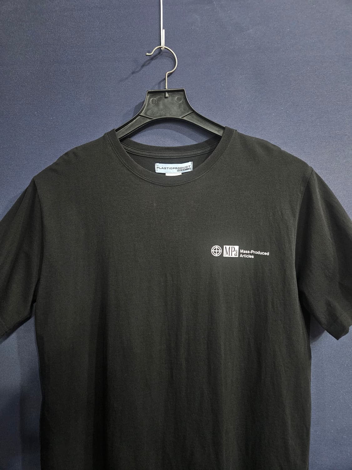 플라스틱 프로덕트 프린팅 로고 블랙 남성 오버핏 95~100 반팔티  상품이미지6