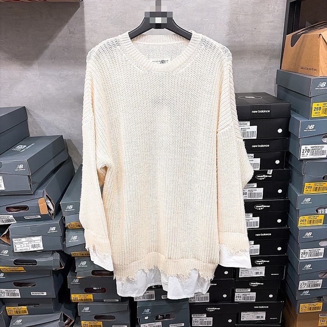 (정품/새상품) 마르지엘라 공용 오프화이트 데미지 레이어드 니트 상품이미지1
