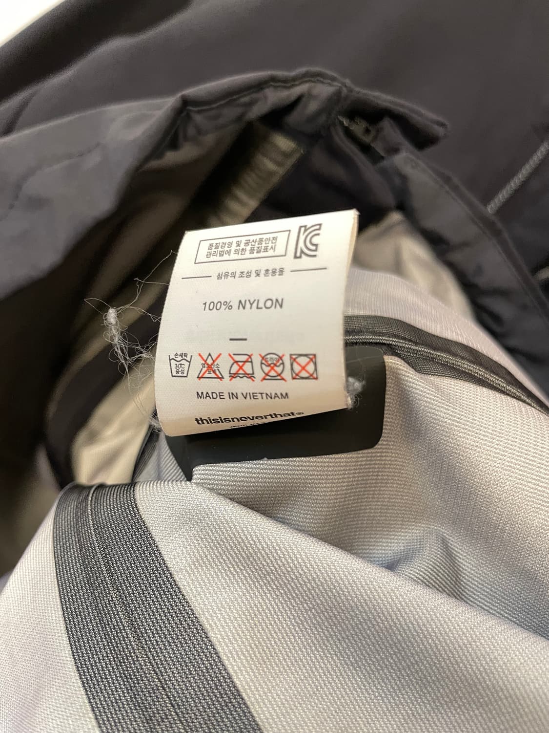 디스이즈네버댓 윈드브레이커 상품이미지8