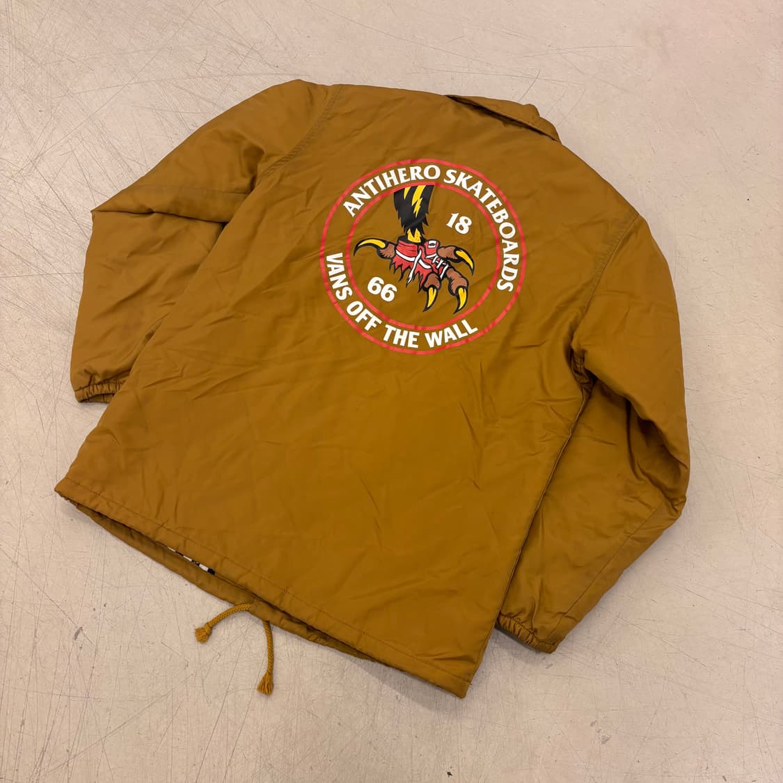반스 스케이트 안티히어로 코치 자켓 상품이미지3