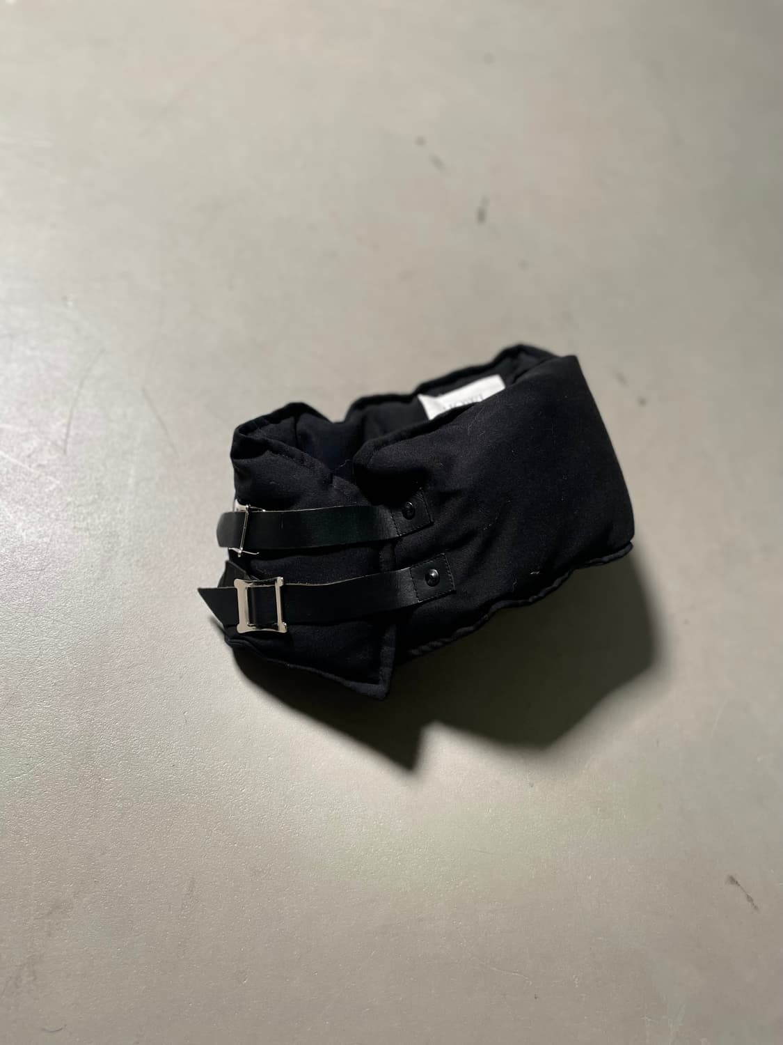 홀리 Padded Neck Warmer Black 상품이미지1