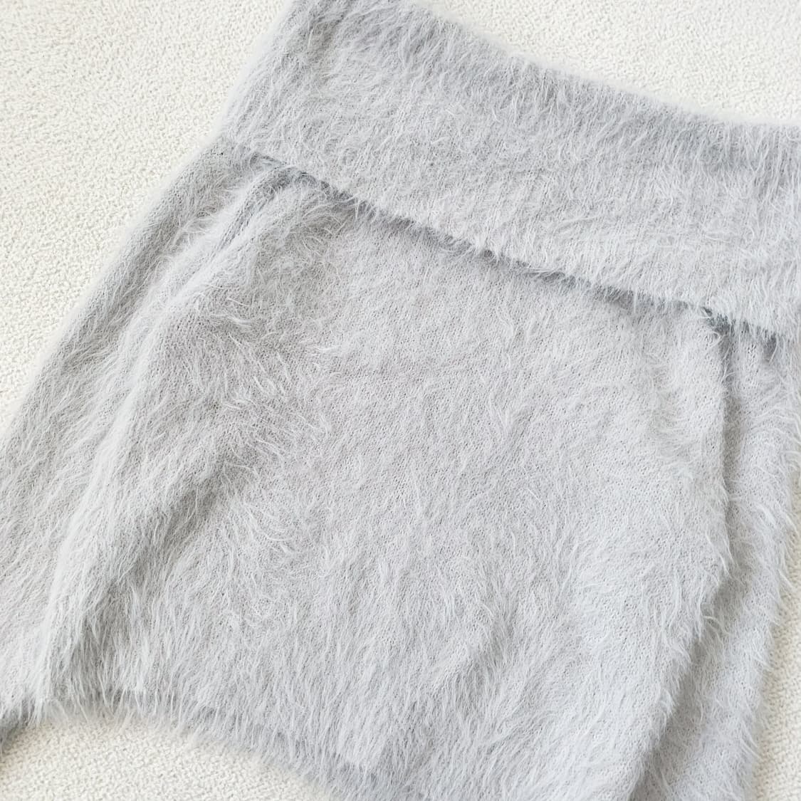 토끼그레이 헤어리 오프숄더 니트 상품이미지2