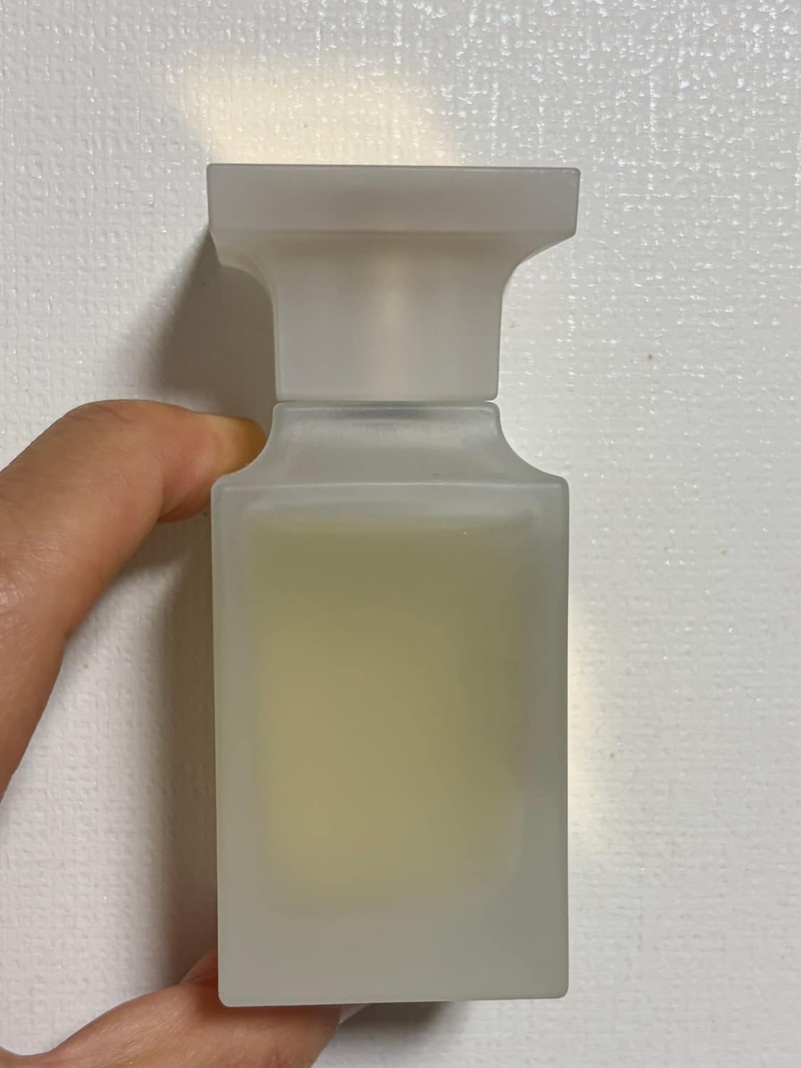 톰포드 향수 쏠레이 블랑 오 드 뚜왈렛 50ml 상품이미지2
