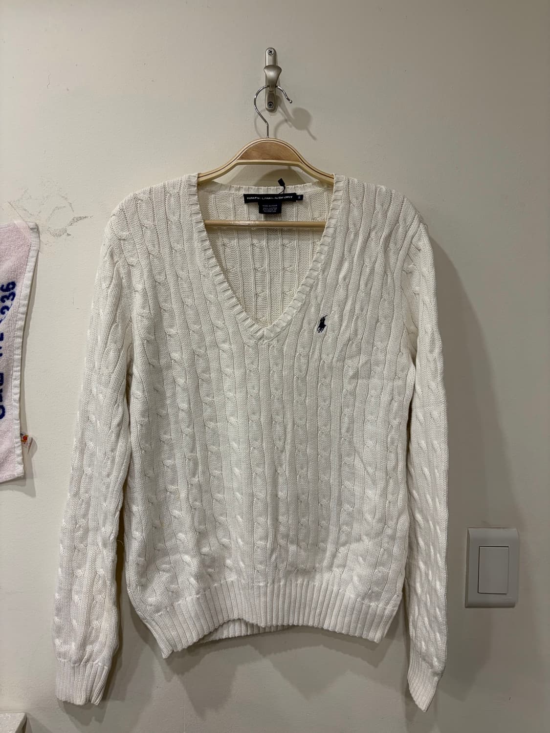 60. 폴로 브이넥 꽈배기 니트 상품이미지1