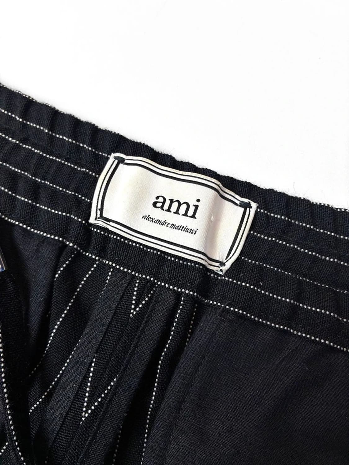 아미 AMI 스트라이프 테이퍼드핏 팬츠 PN4685 상품이미지7