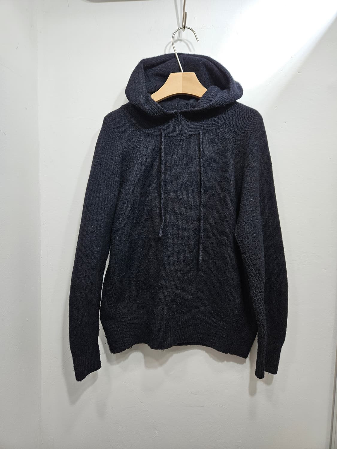 엔니튜드(enNittude) 울캐시미어 혼방 후드 니트 네이비 상품이미지1