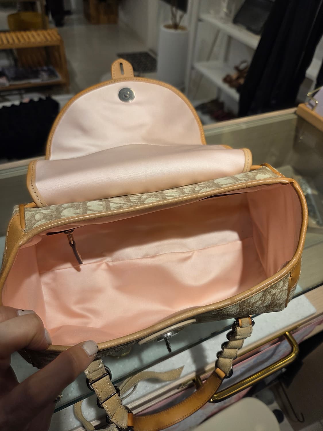 디올 하트 자물쇠 미니백 상품이미지8