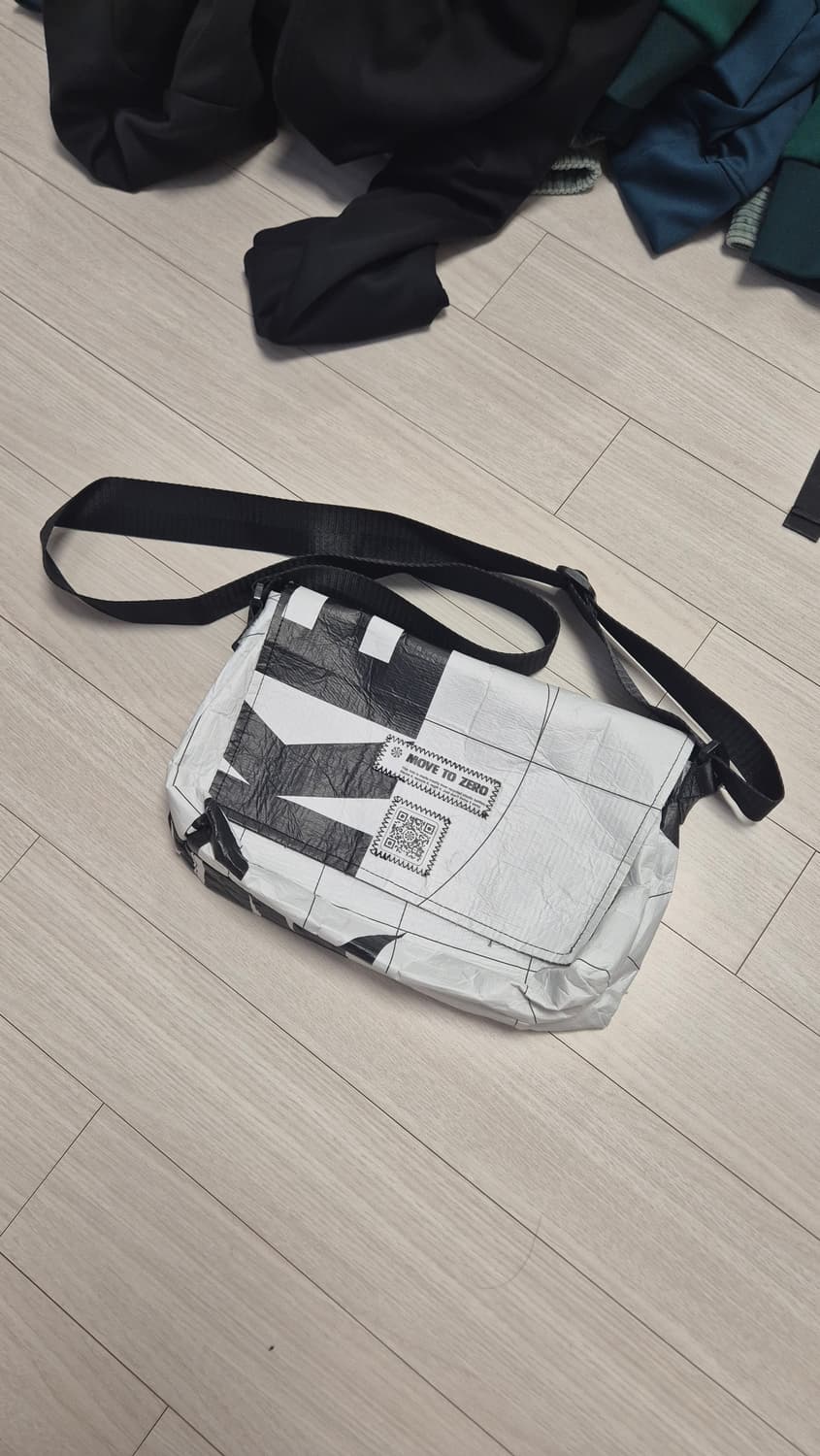 나이키 리유저블 크로스백 상품이미지1