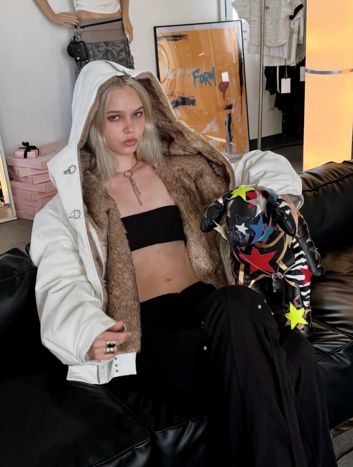 Yeel FOLD-OUT HOODIE SHAWL FUR JACKET WH 상품이미지6