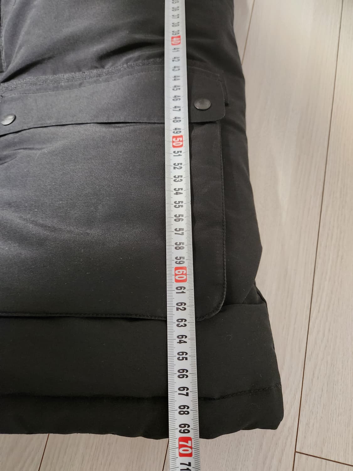 아이더 카라스3 다운패딩 자켓 사이즈90(s)

사용감 외에 오염하자없이 상품이미지2