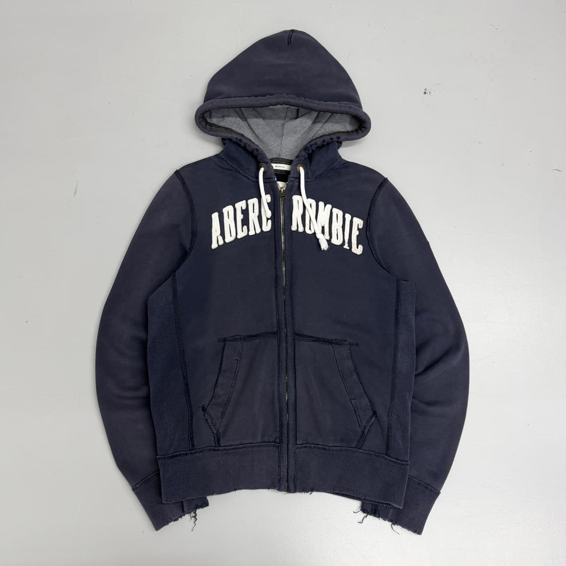 아베크롬비 Y2K 아치로고 후드집업 네이비 상품이미지2
