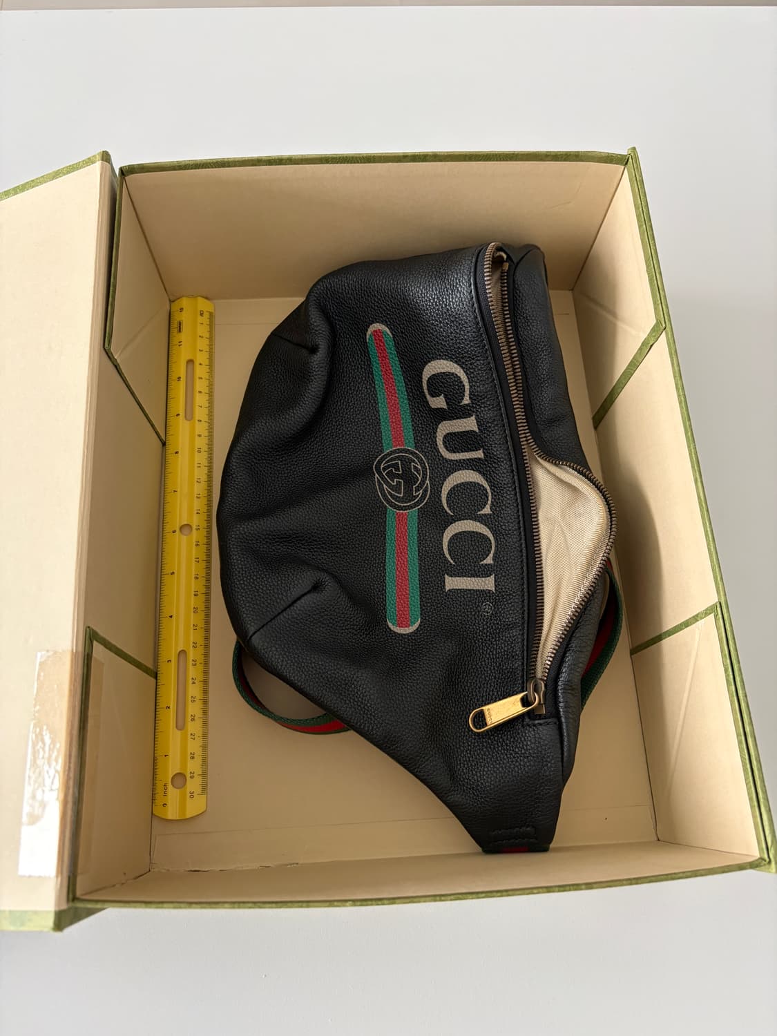 구찌 레더 벨트백 상품이미지5