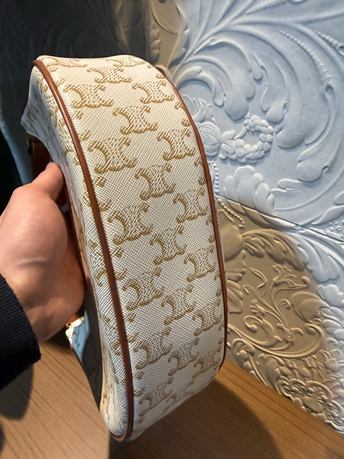 셀린느 아바백 화이트 상품이미지2