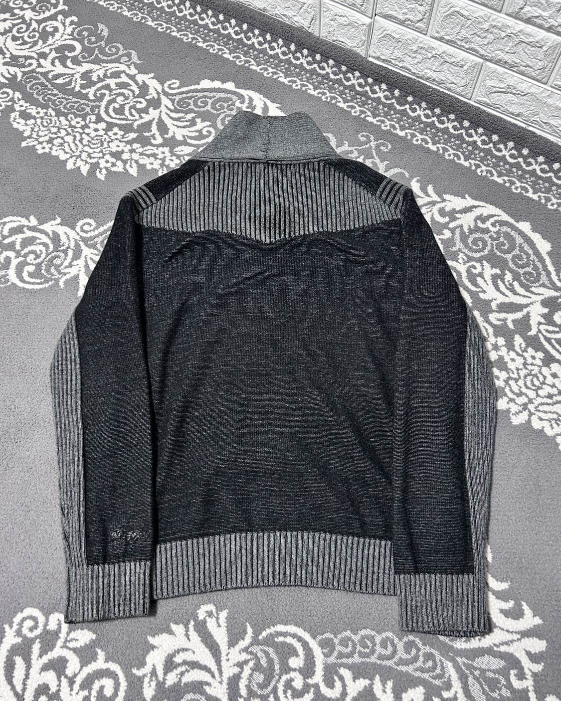 아르마니 익스체인지 숄 카라 니트  상품이미지7