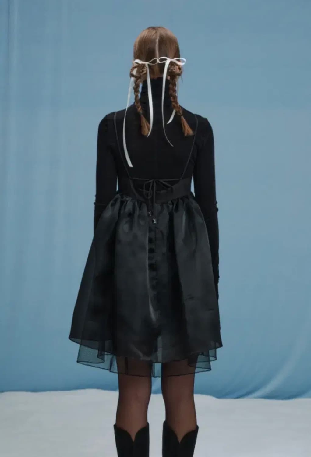 더바넷 원피스 Black Chloe Backless Mini Dress 상품이미지2