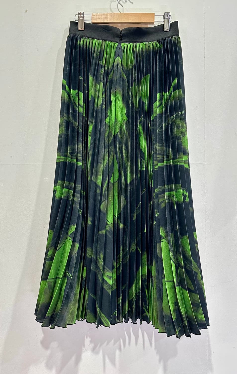 Off-White 그린 패턴 플리츠 스커트 40 매장판 상품이미지2