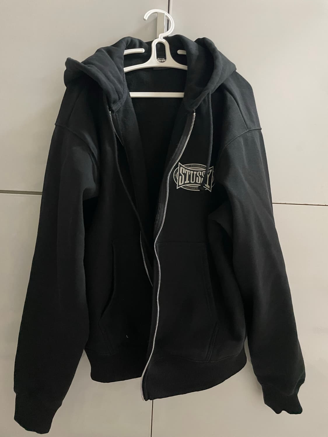 스투시 챔피온 오벌 집후디 블랙 라지 상품이미지4