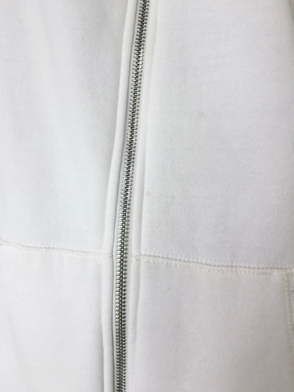 Studded Bold Lettering Zip Hoodie 상품이미지8