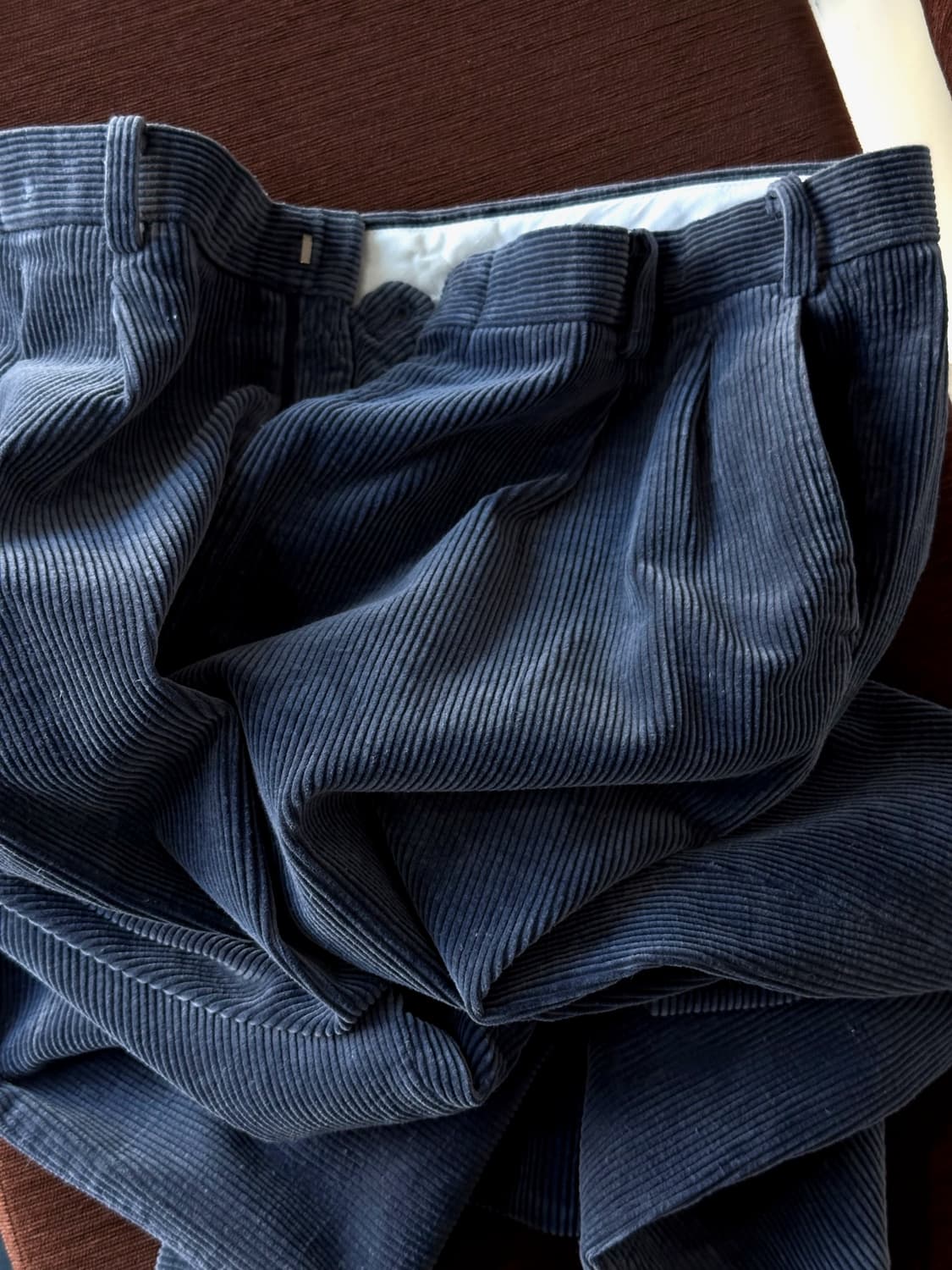 Heavy cord design 2 tuck wide pants 상품이미지1