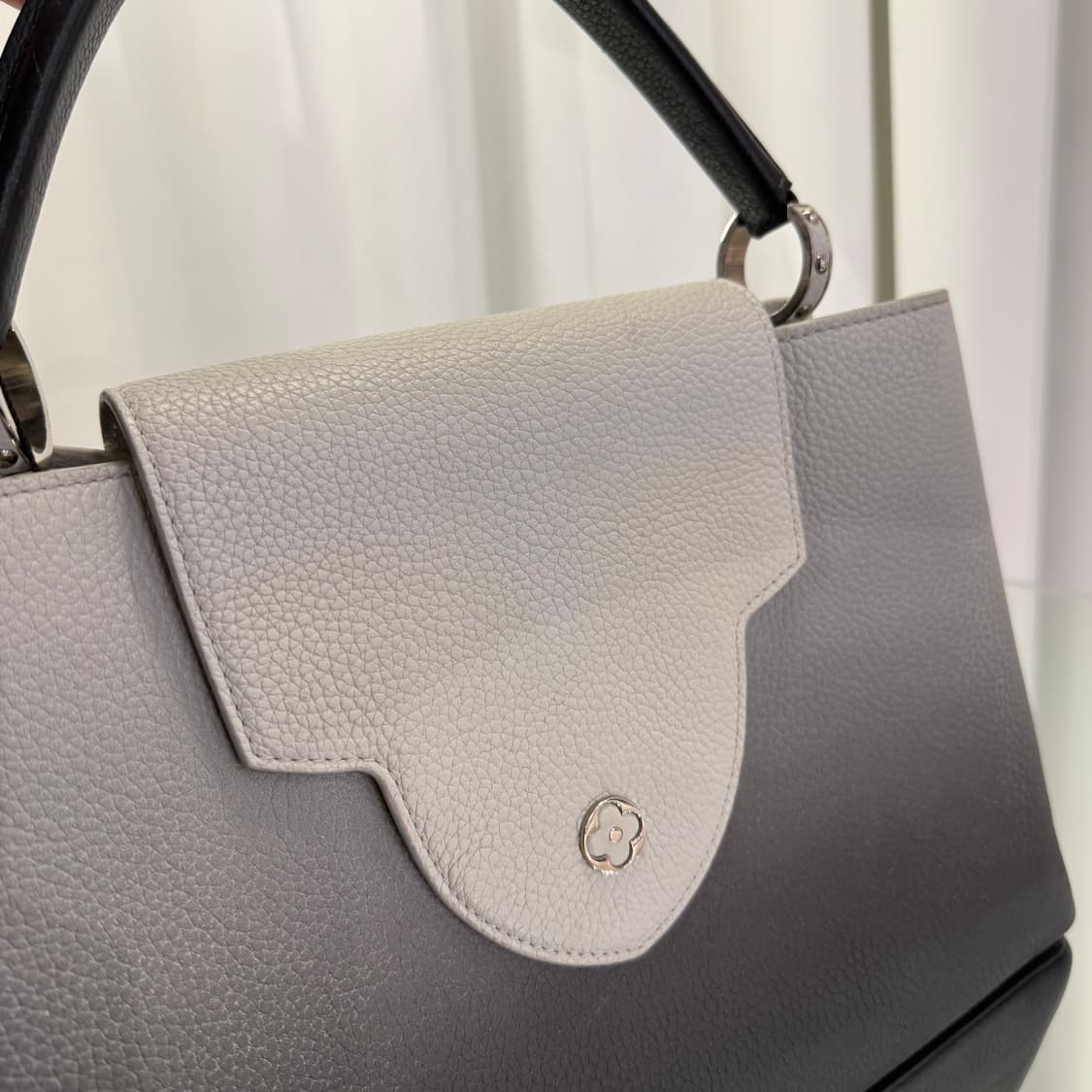 [한정판] 루이비통 토뤼옹 카퓌신 MM 토트백 상품이미지6