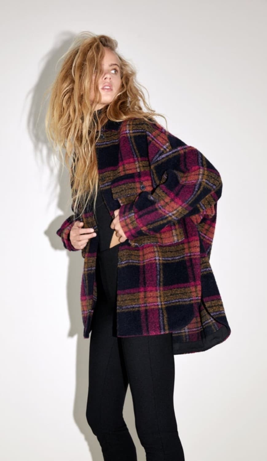 자라 울혼방 오버핏 자켓
M-L 상품이미지1