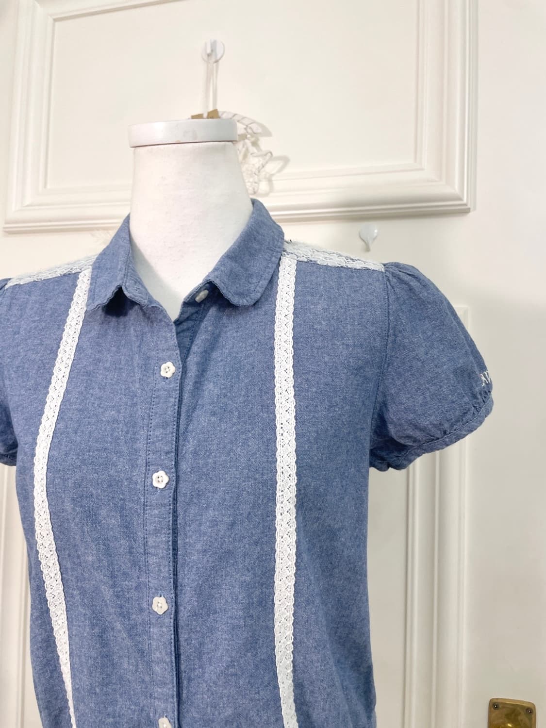 denim lace detail puff sleeve bow shirt 상품이미지7