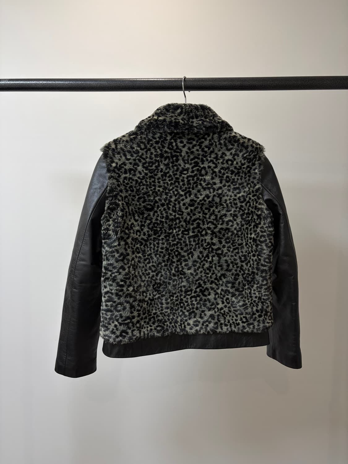 Seredi Mixed 레오파드 레더 퍼 자켓 상품이미지3