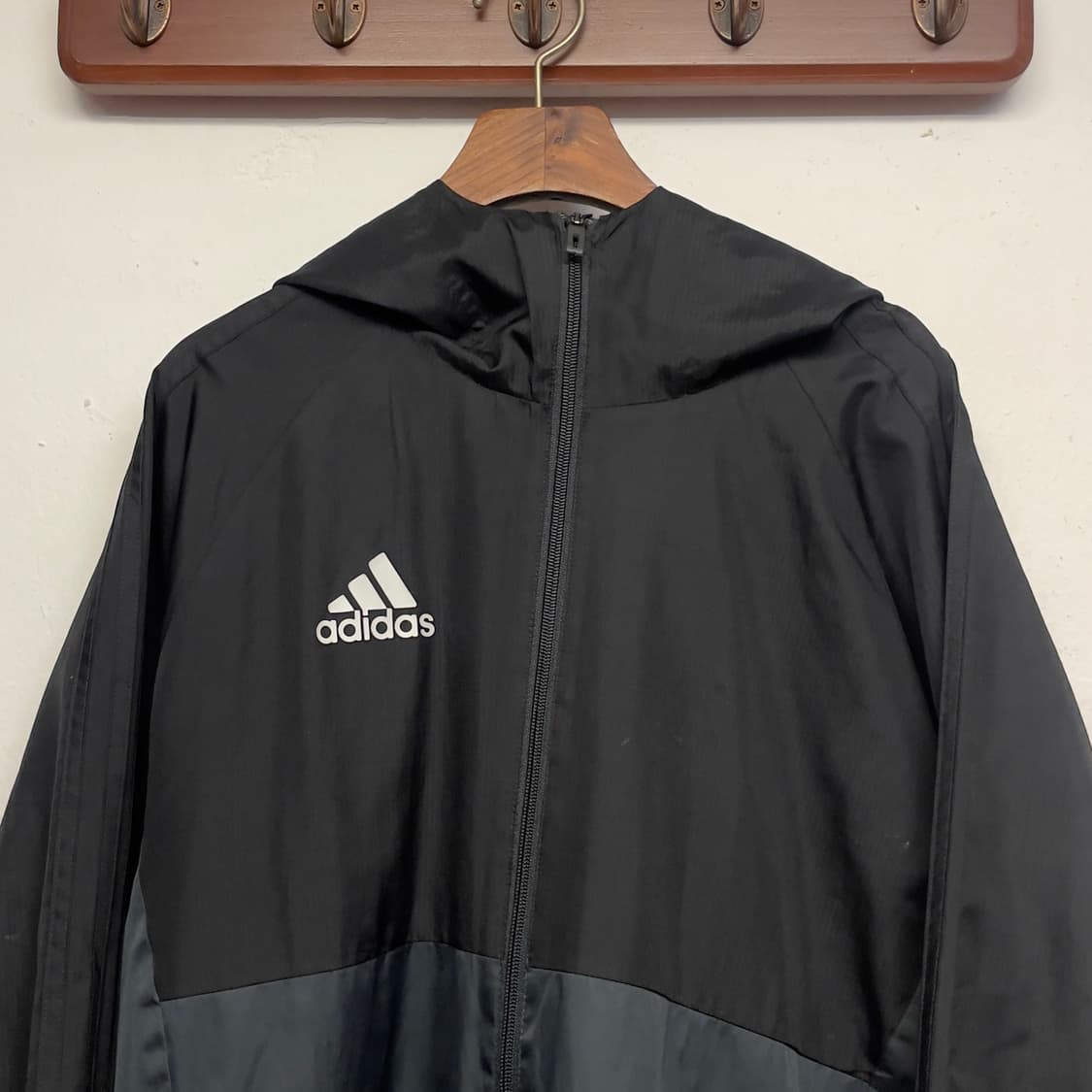 아디다스 티로 17 블랙 바람막이 자켓   상품이미지3