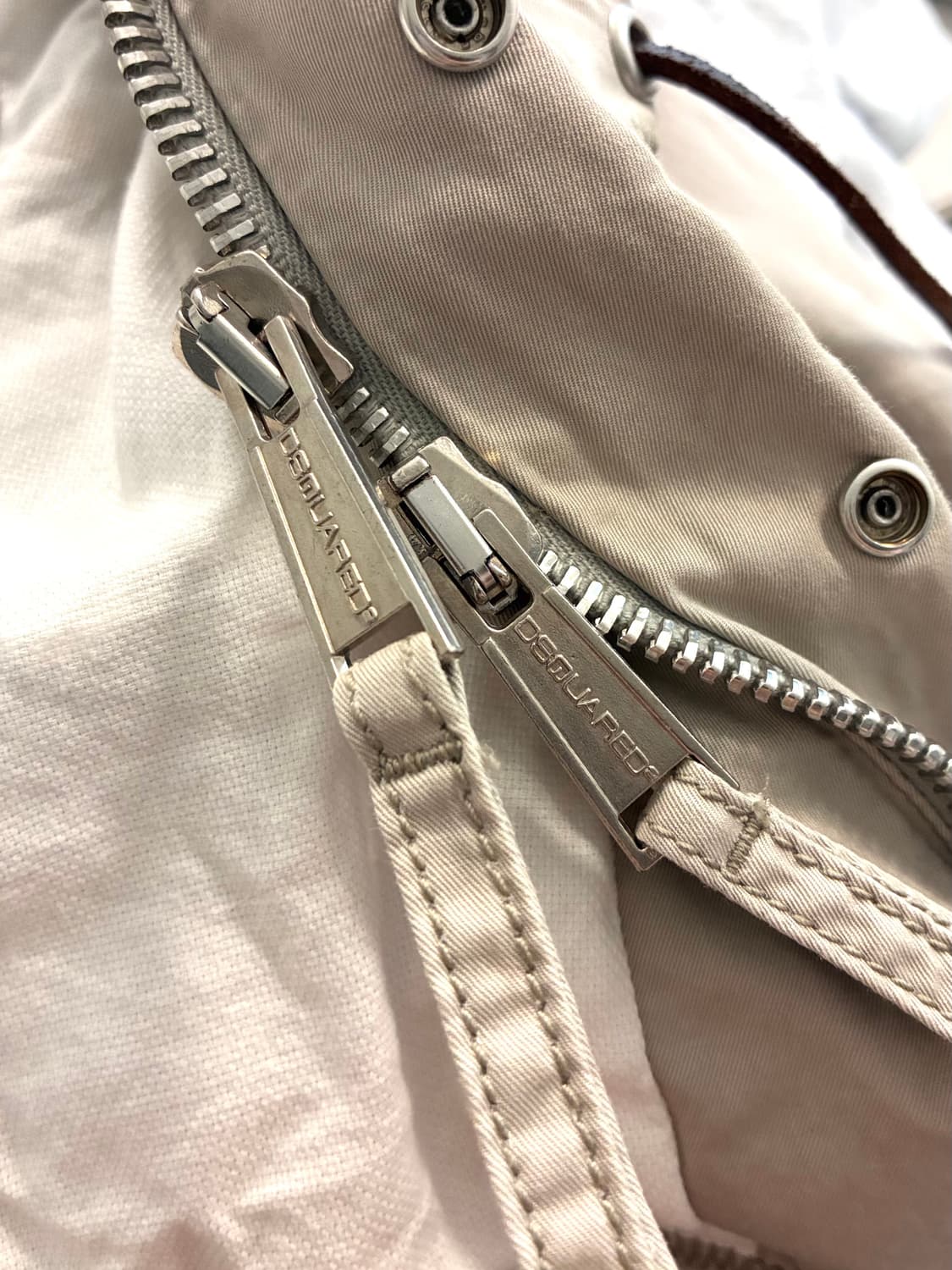 디스퀘어드 크롭 집업 상품이미지4