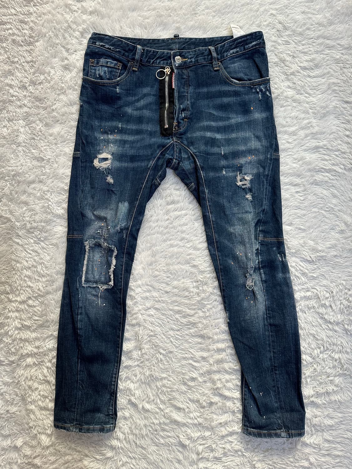 디스퀘어드2 남성 슬림핏 데미지 페인트 청바지 52 상품이미지3