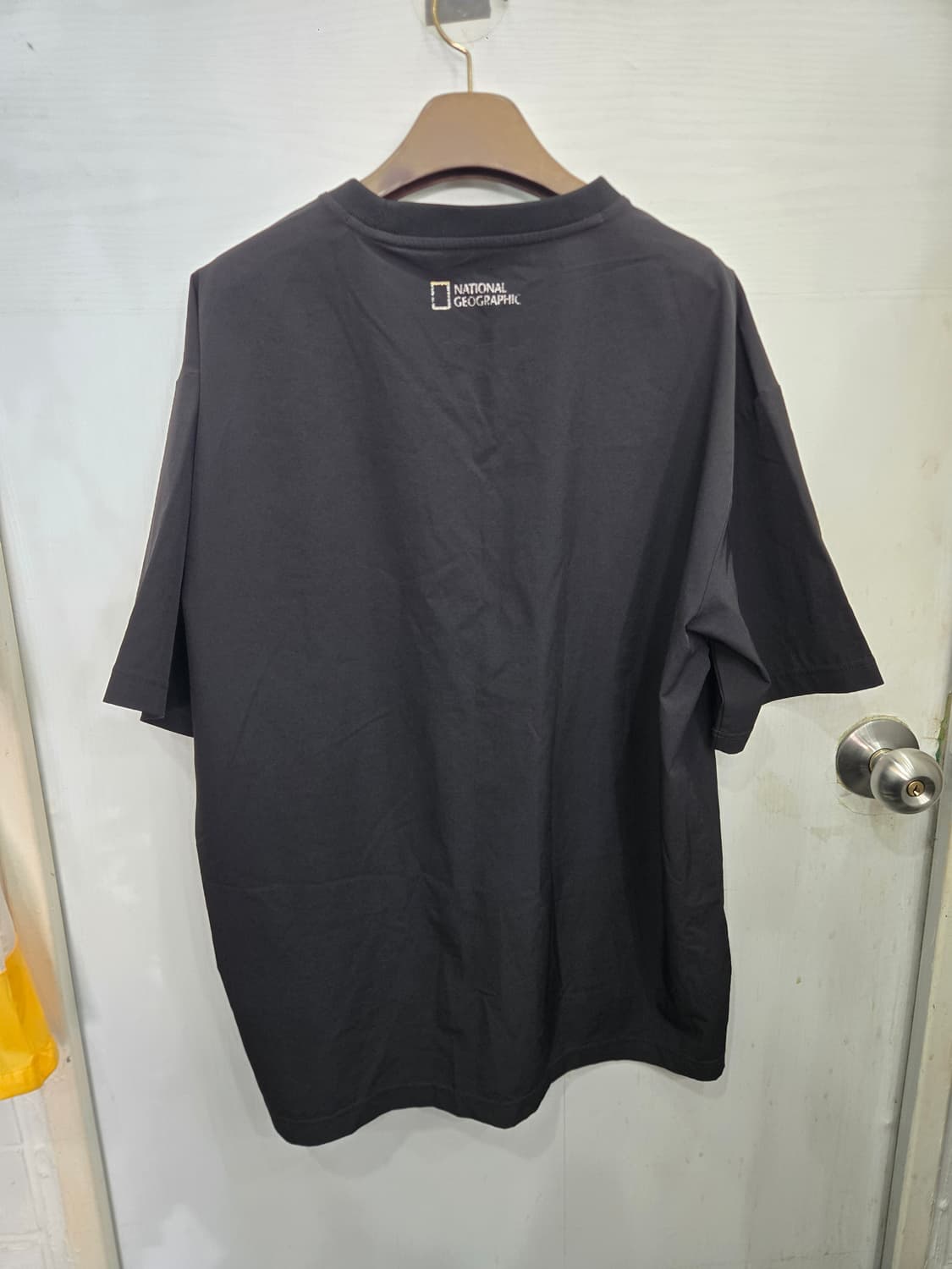 100,L )) 내셔널지오그래픽 반팔티셔츠! 점퍼 재질~ 상품이미지3