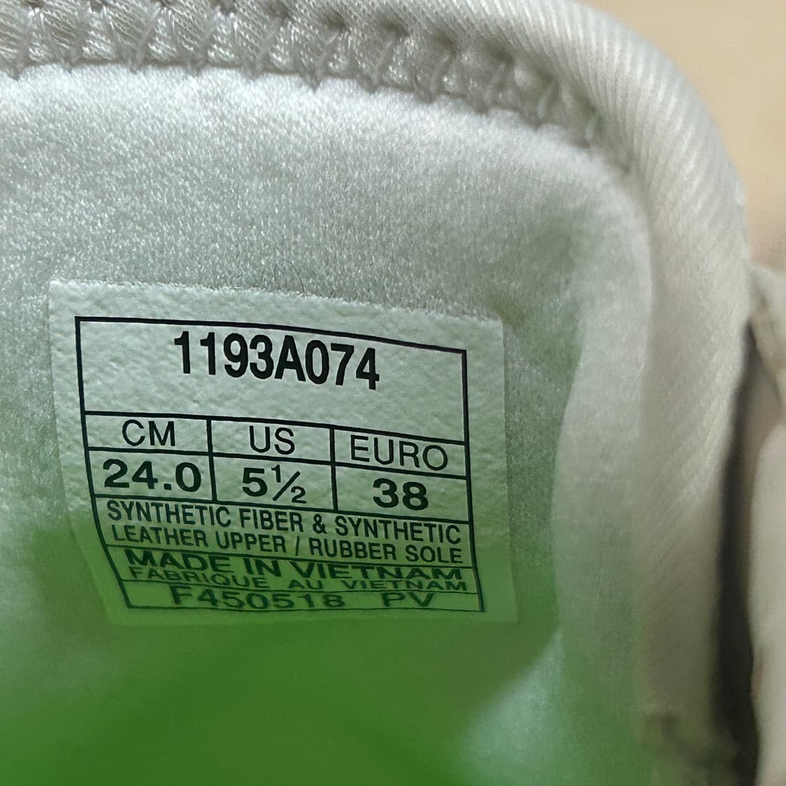 아식스 운동화 240mm 아식스 타이거 젤라이트 화이트 1193A074 상품이미지8