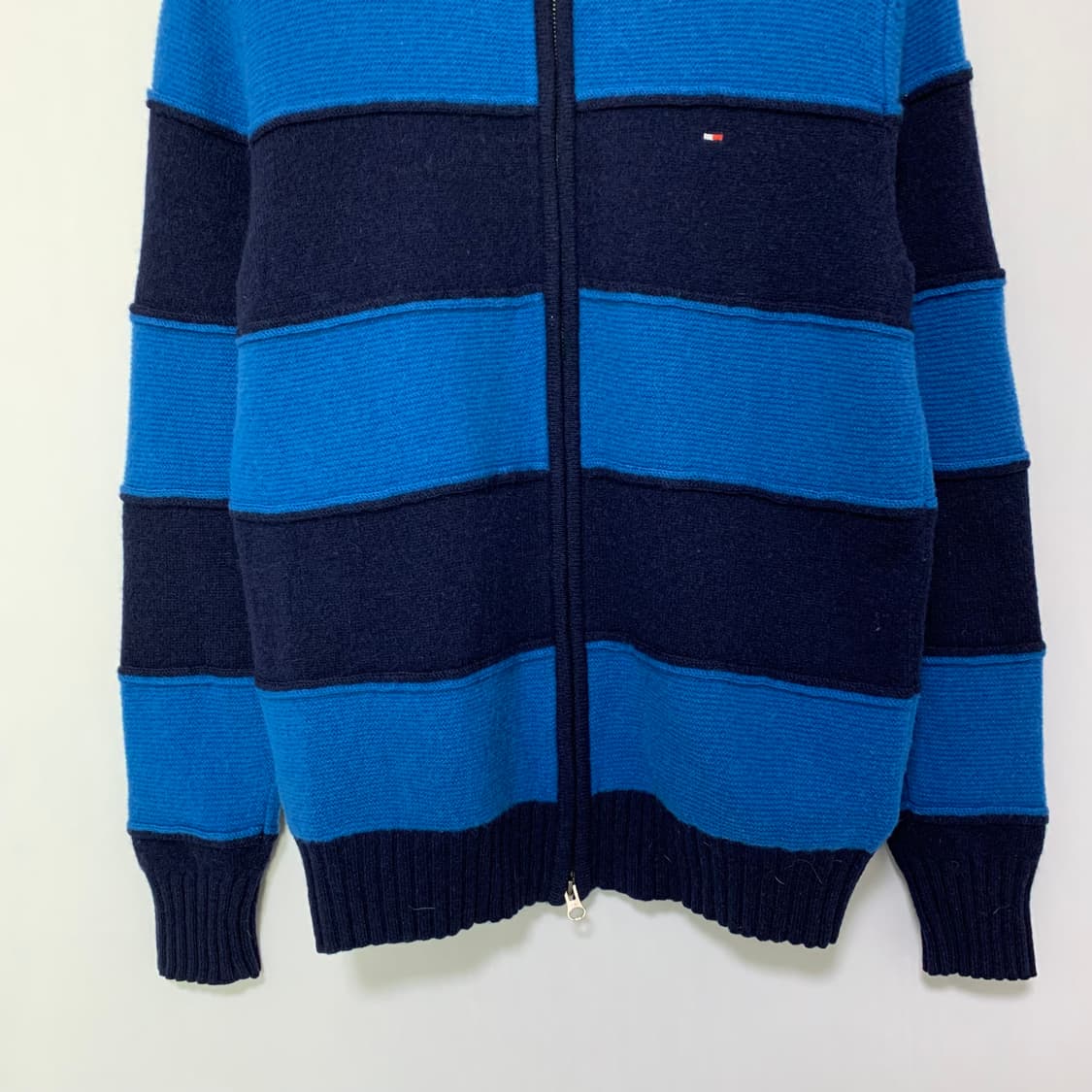 타미힐피거 투지퍼 반 하이넥 스트라이프 니트 집업 M 상품이미지4