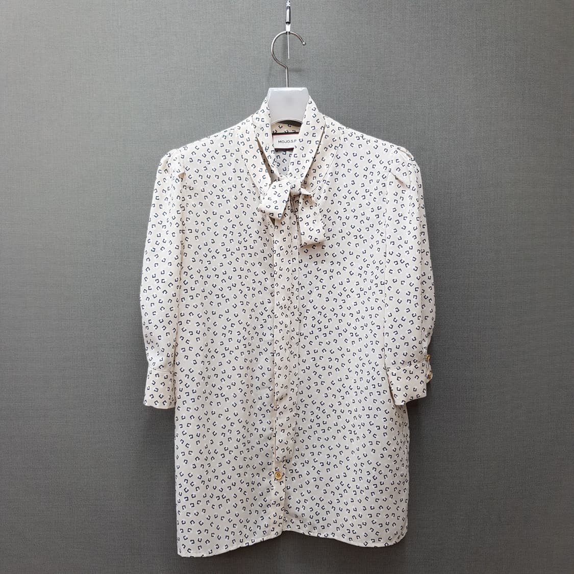 모조에스핀 2022 패턴 타이 블라우스  M사이즈 상품이미지1