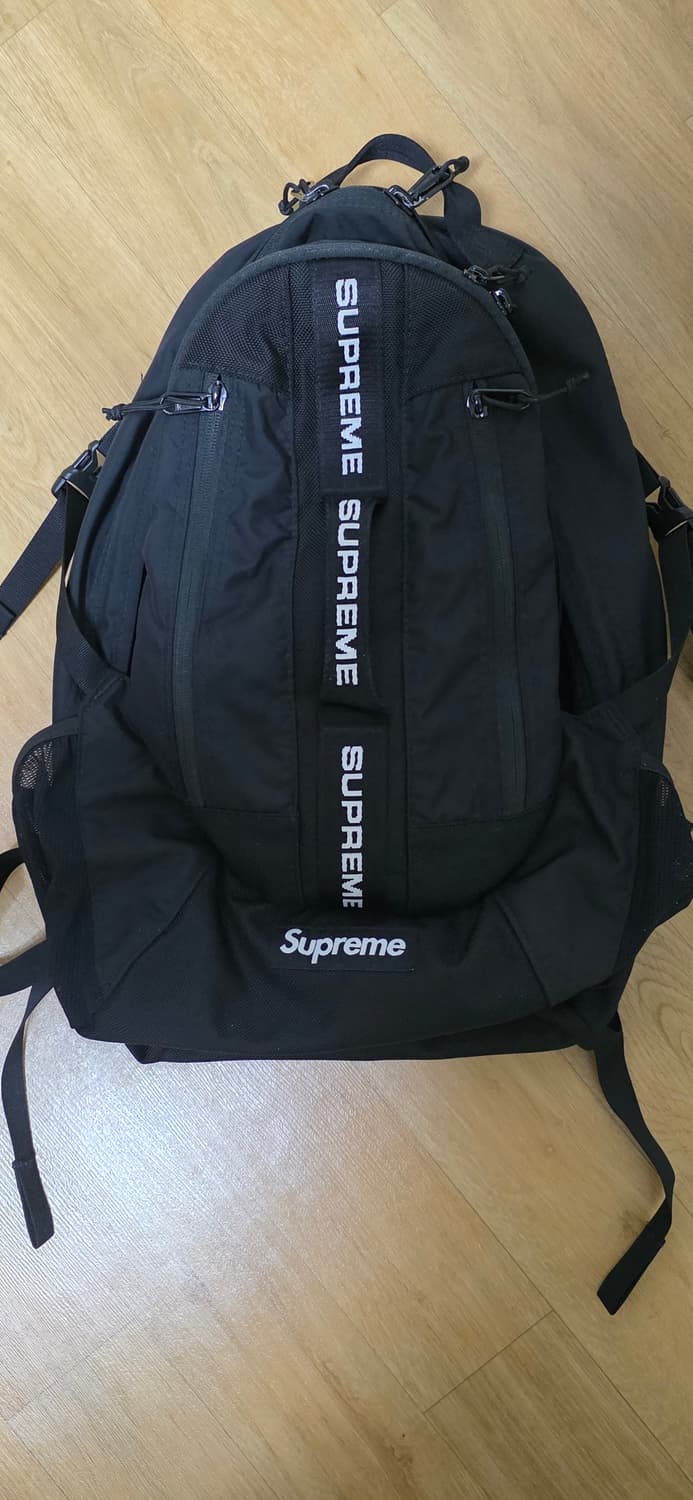 슈프림 22fw 백팩 상품이미지1