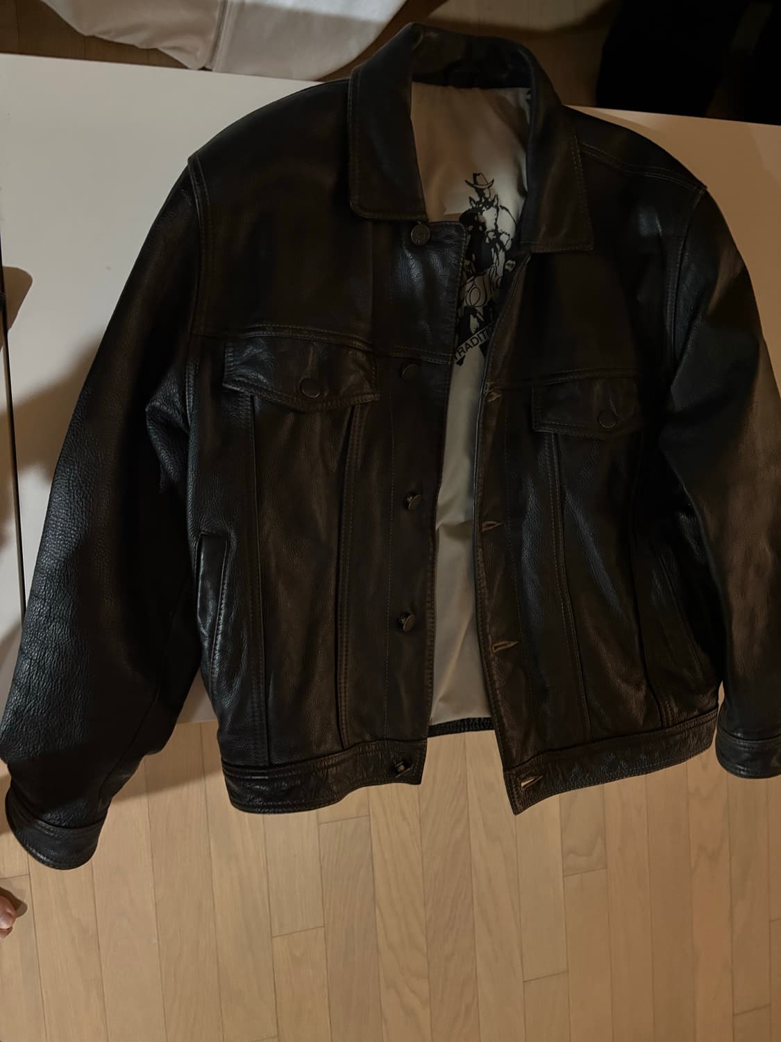 Leather Trucker Jacket 상품이미지1