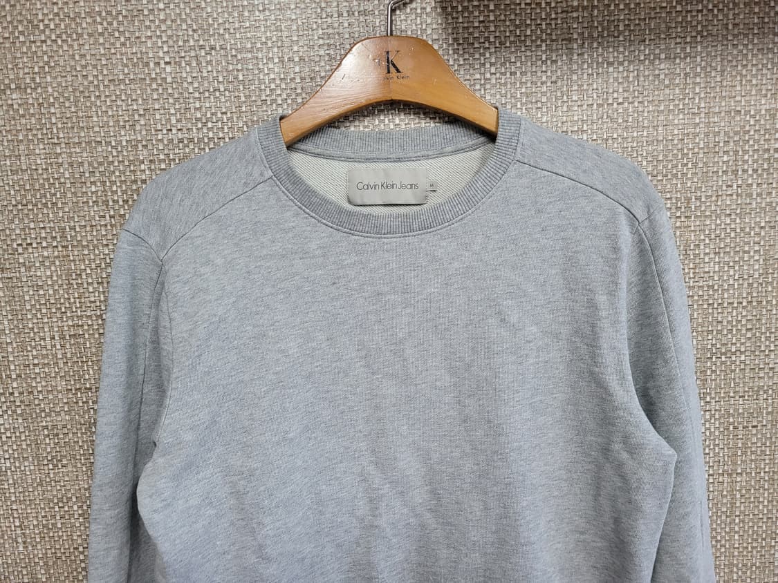 M 95사이즈 캘빈클라인 맨투맨 상품이미지2