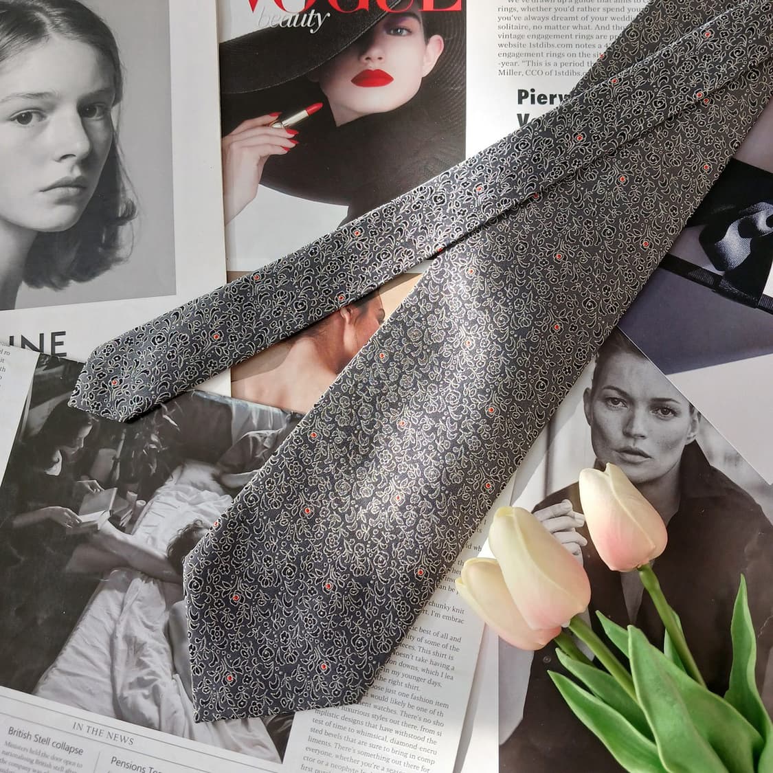 레노마 실크 그레이 플로럴 패턴 넥타이 9.7cm A+등급 A19441
 상품이미지3