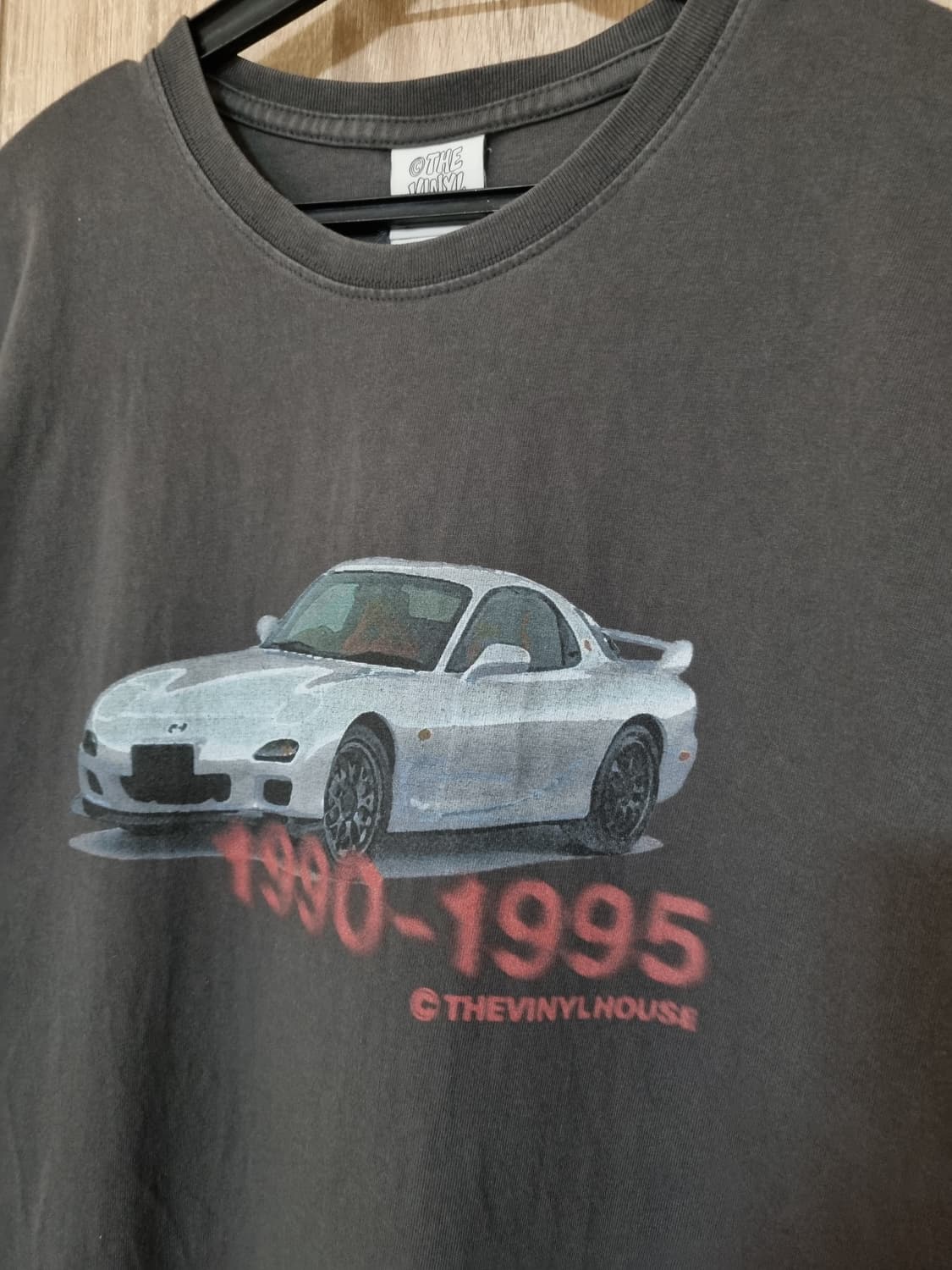 더바이닐하우스 올드카 반팔티 상품이미지2