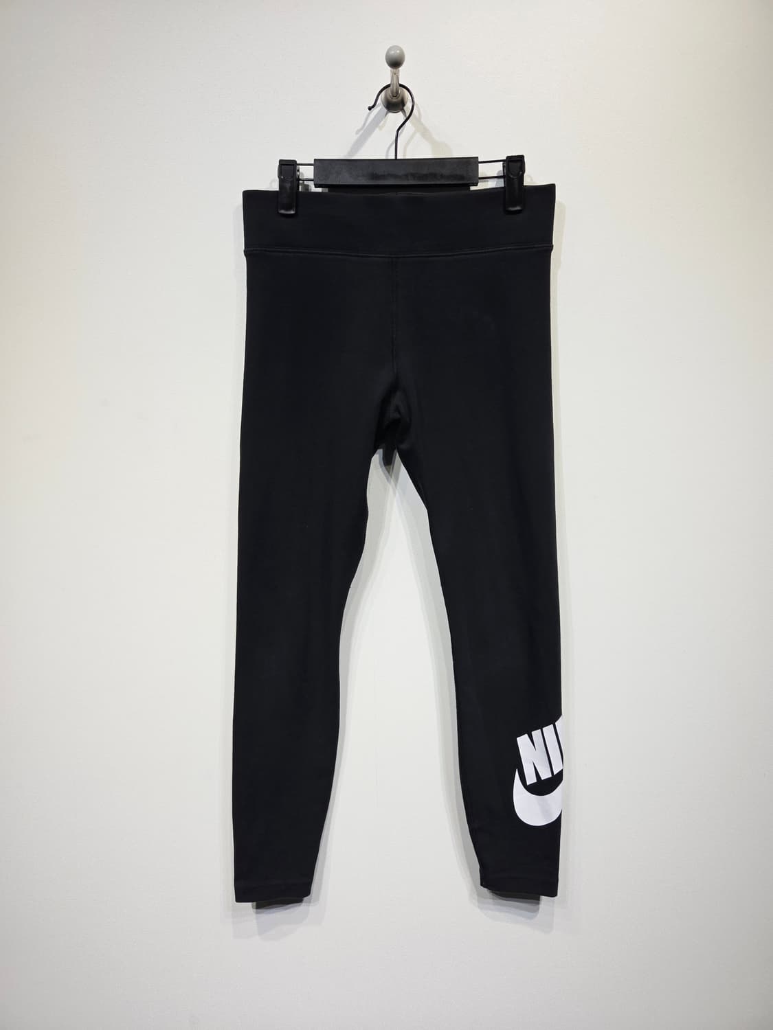 나이키 여성 에센셜 빅로고 레깅스 블랙 상품이미지2