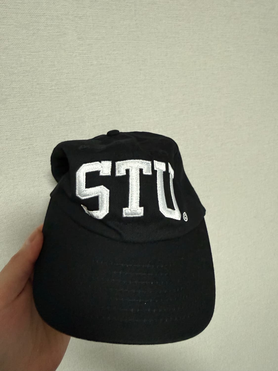 스투시 stu 아치 스트랩백 캡 블랙 상품이미지2
