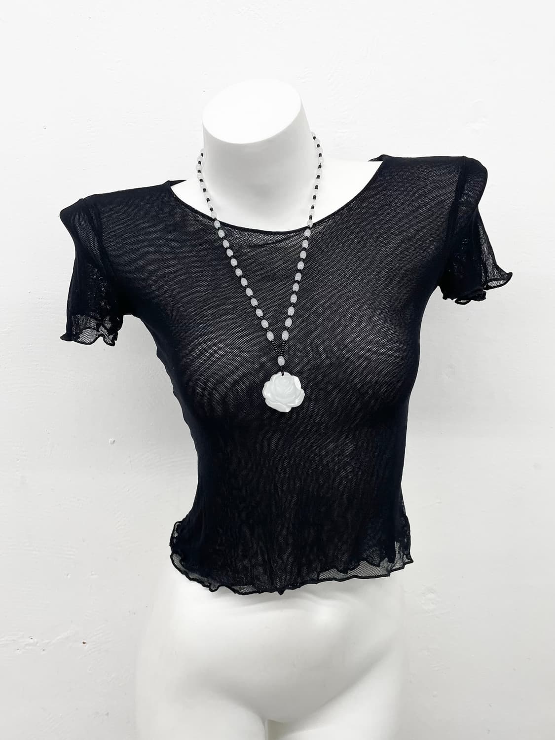 블랙 고딕 메쉬 탑 상품이미지1