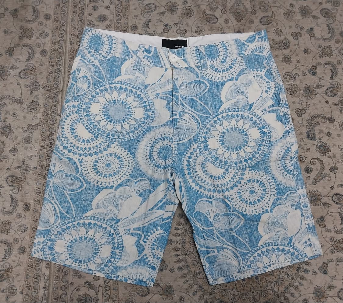 Hurley 헐리  블루 화이트 플라워 패턴 반바지 L (32-33) 상품이미지1