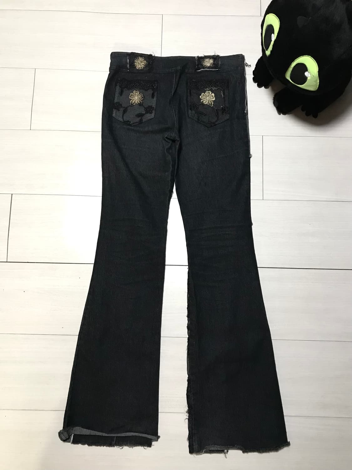 Winkwink Patchwork Low-Rise Flare Jeans 상품이미지4