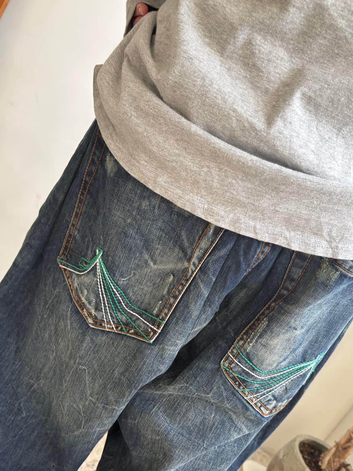 90’s 빈티지 자수 힙합팬츠 상품이미지3