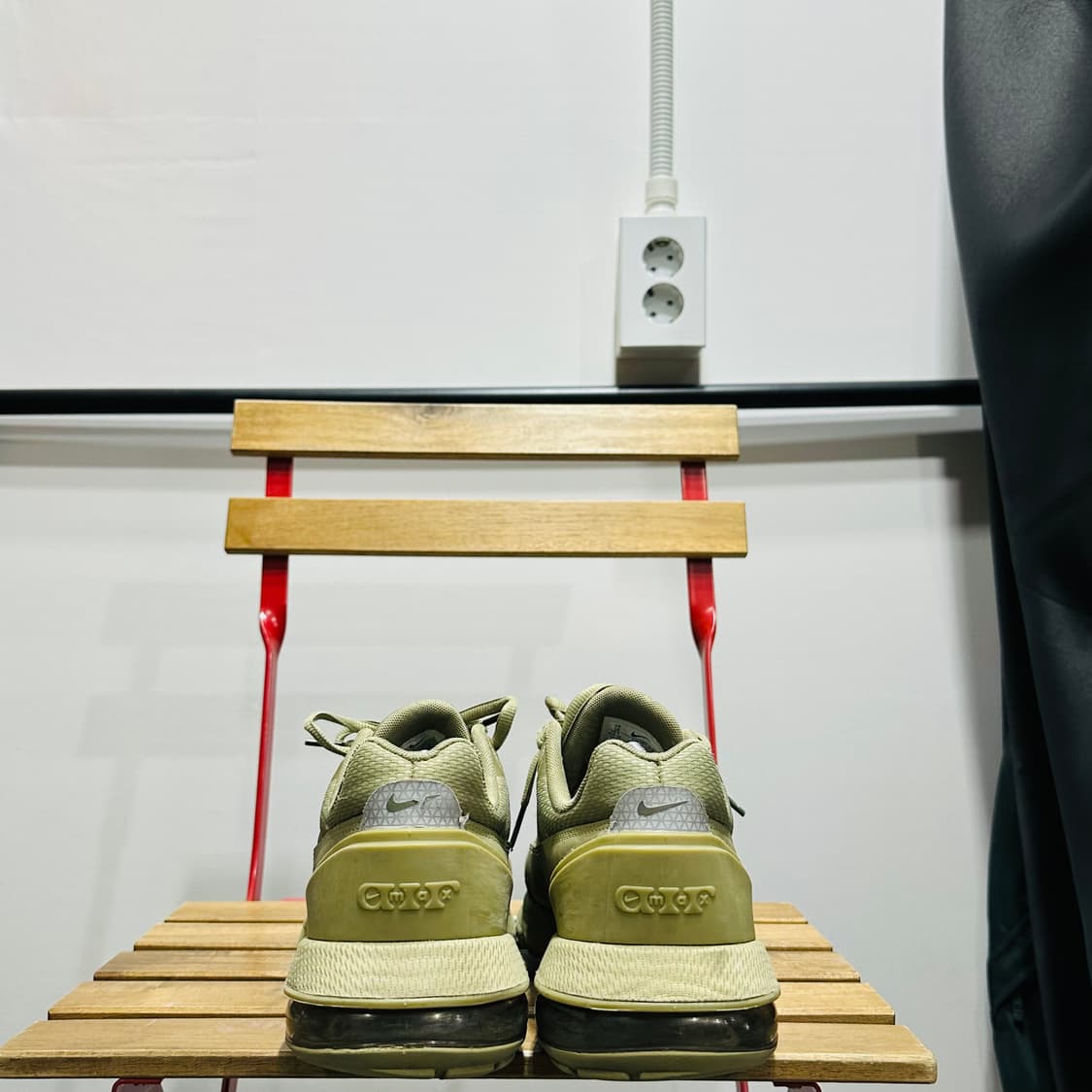 280) 나이키 운동화 남성 남자 신발 에어 맥스 펄스 뉴트럴 올리브 상품이미지4