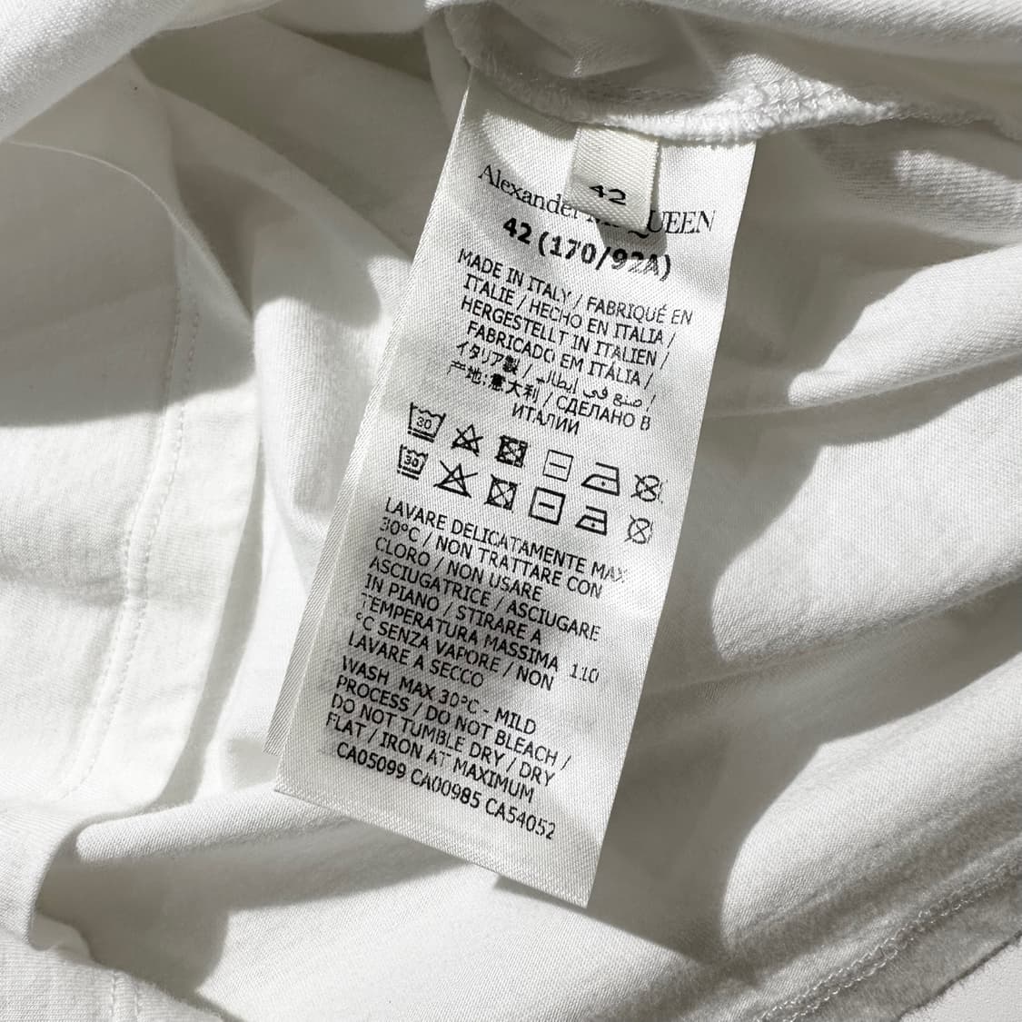 알렉산더 맥퀸 그래피티 로고 반팔 티셔츠 상품이미지9